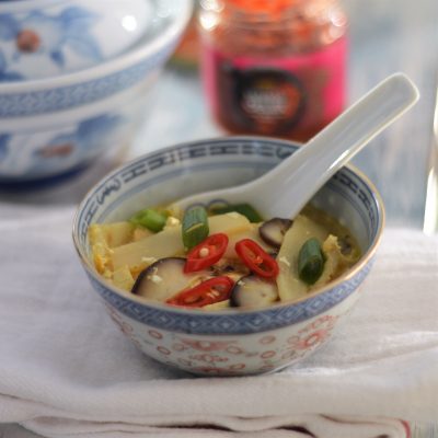 Pikant-zure soep (Suan La Tang)