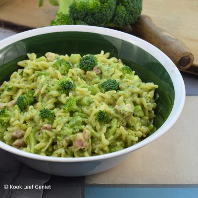 (Glutenvrije) fusilli met broccoli en spek